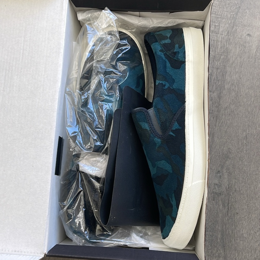 Slip-ons - Picture 5 of 5